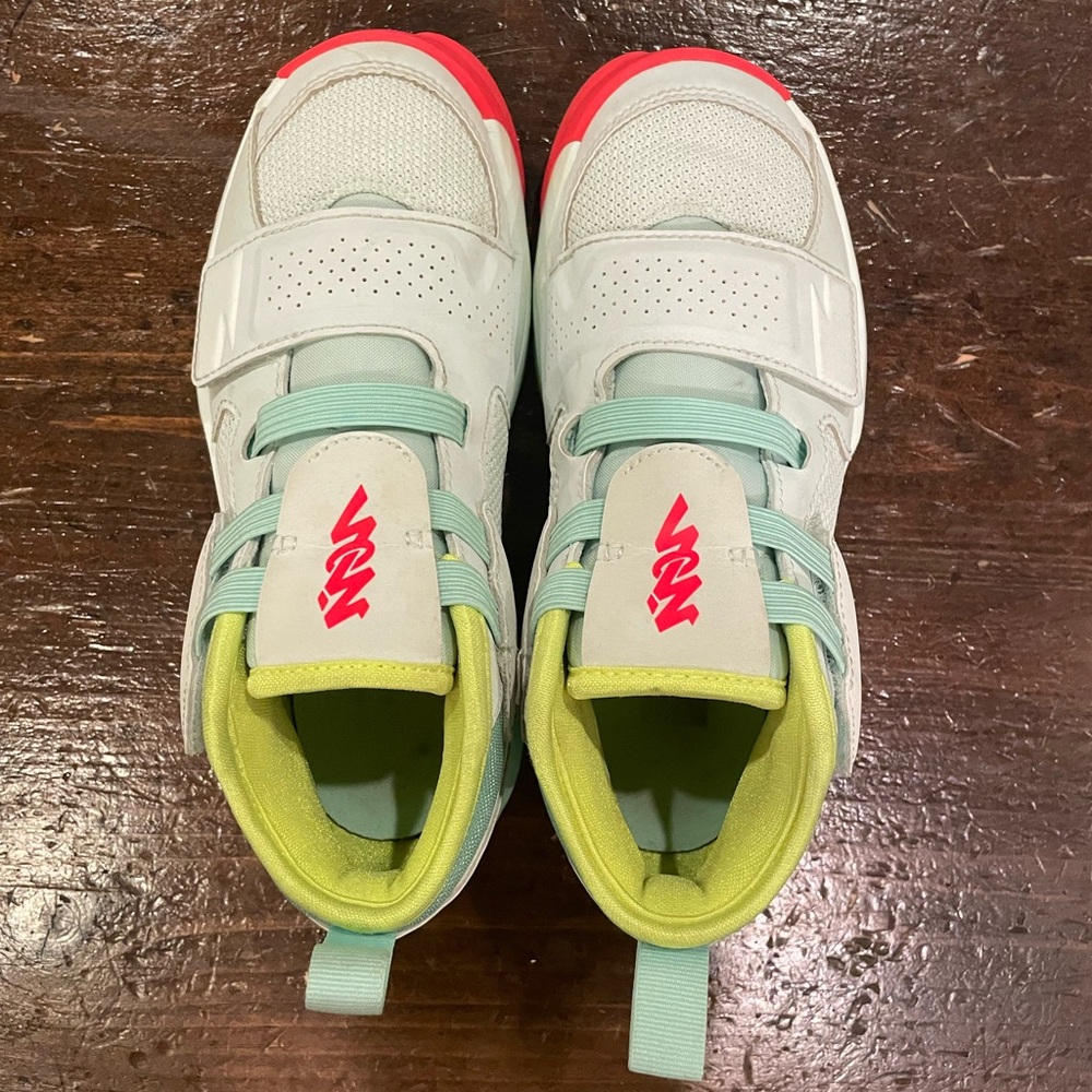 Jordan Zion 2 basketball shoes